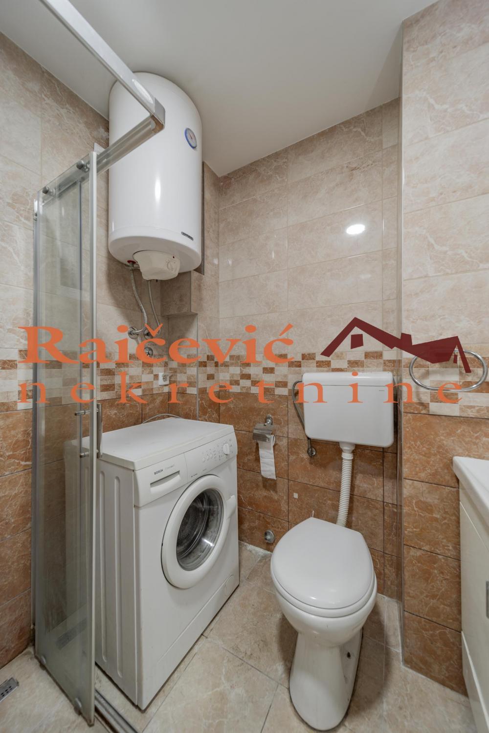 Stan na prodaju u Beogradu, Lion, trosoban, 114m2, cena 390000 evra