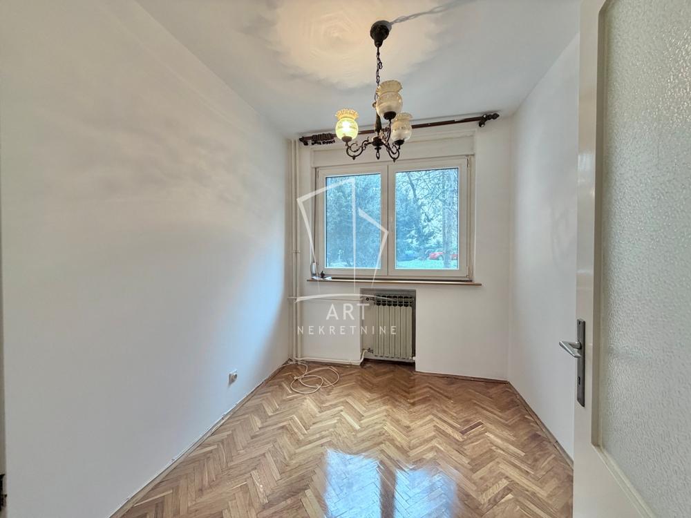 Stan na prodaju u Beogradu, Zvezdara, dvoiposoban, 53m2, cena 170000 evra