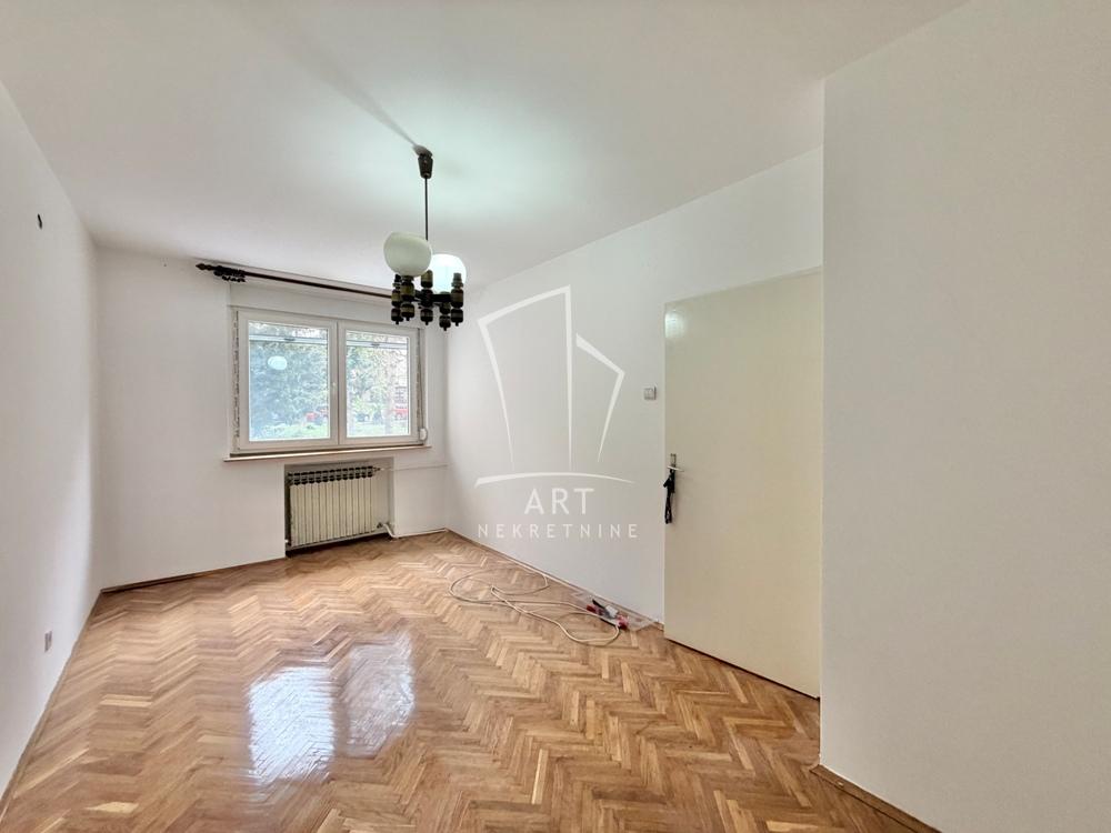 Stan na prodaju u Beogradu, Zvezdara, dvoiposoban, 53m2, cena 170000 evra