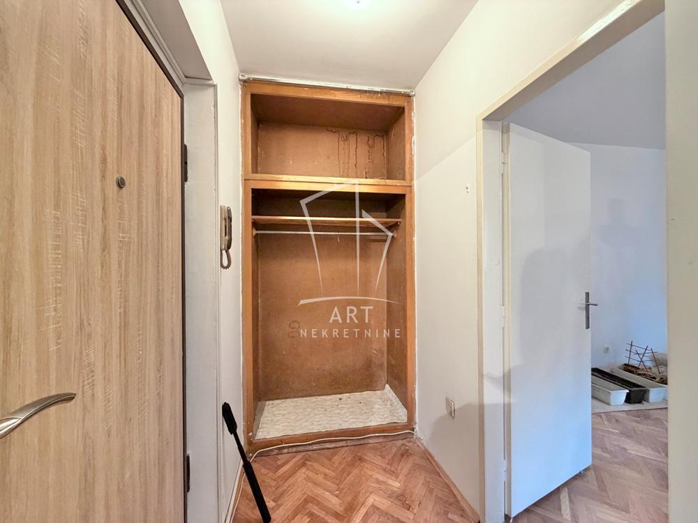 Stan na prodaju u Beogradu, Zvezdara, dvoiposoban, 53m2, cena 170000 evra