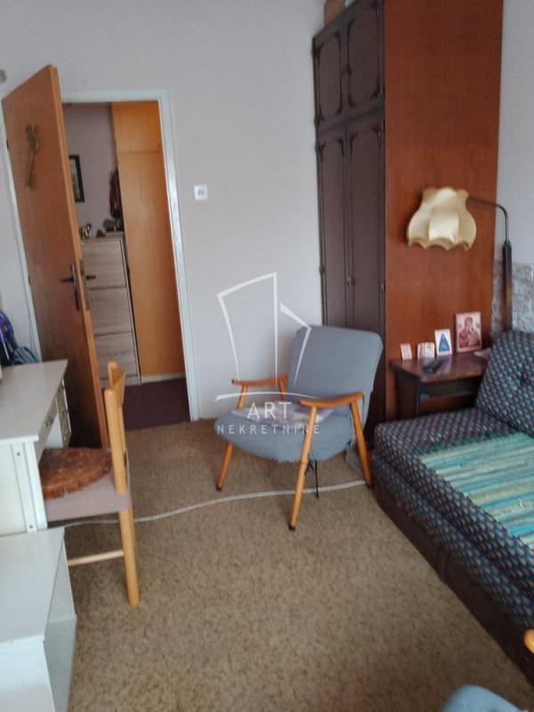 Stan na prodaju u Beogradu, Žarkovo, dvoiposoban, 68m2, cena 135000 evra