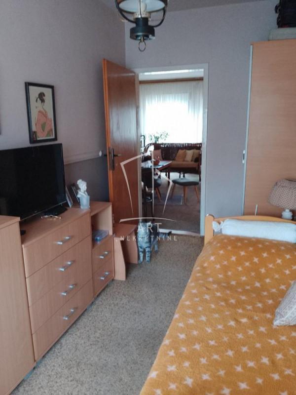 Stan na prodaju u Beogradu, Žarkovo, dvoiposoban, 68m2, cena 135000 evra