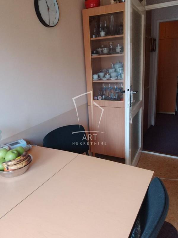 Stan na prodaju u Beogradu, Žarkovo, dvoiposoban, 68m2, cena 135000 evra