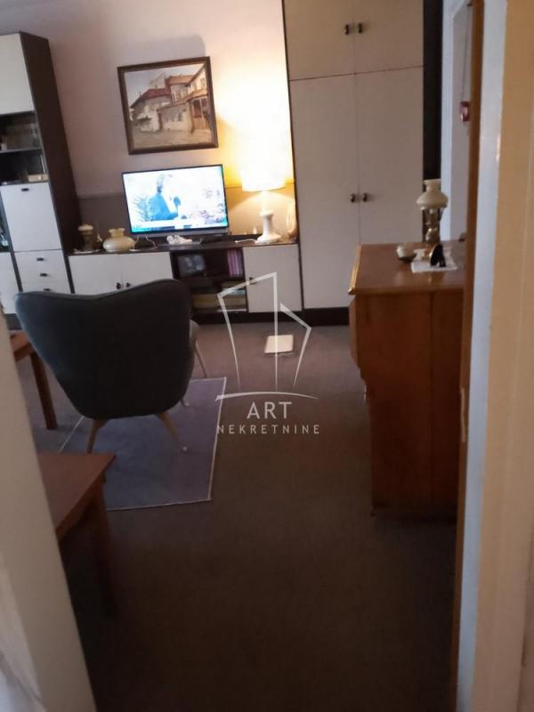 Stan na prodaju u Beogradu, Žarkovo, dvoiposoban, 68m2, cena 135000 evra