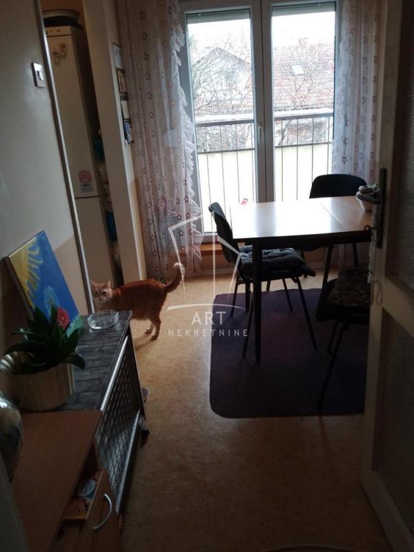 Stan na prodaju u Beogradu, Žarkovo, dvoiposoban, 68m2, cena 135000 evra