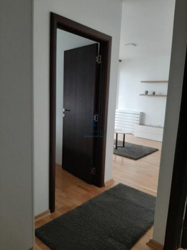 Stan na prodaju u Beogradu, Višnjička banja, dvosoban, 44m2, cena 140000 evra