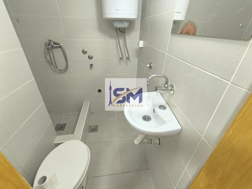 Stan na prodaju u Beogradu, Rakovica, jednoiposoban, 30m2, cena 65000 evra