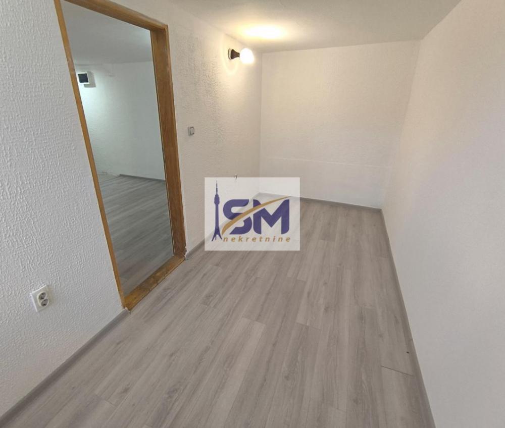 Stan na prodaju u Beogradu, Rakovica, jednoiposoban, 30m2, cena 65000 evra