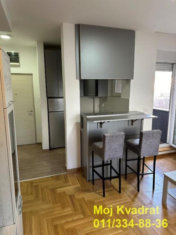 Stan na prodaju u Beogradu, Mirijevo, jednoiposoban, 37m2, cena 159000 evra