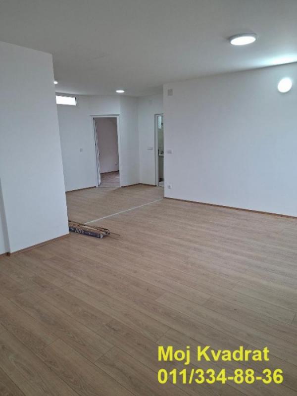 Stan na prodaju u Beogradu, Dobanovci, trosoban, 66m2, cena 99000 evra