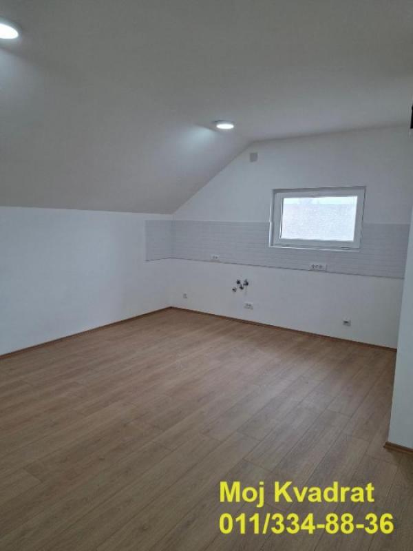 Stan na prodaju u Beogradu, Dobanovci, trosoban, 66m2, cena 99000 evra