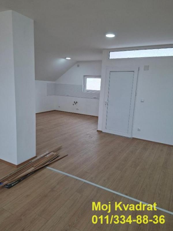 Stan na prodaju u Beogradu, Dobanovci, trosoban, 66m2, cena 99000 evra