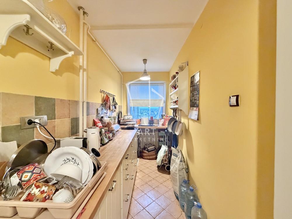 Stan na prodaju u Beogradu, Banjica, dvoiposoban, 75m2, cena 230000 evra