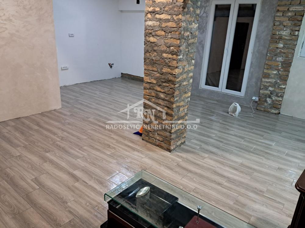 Stan na prodaju u Beogradu, Rakovica, jednoiposoban, 55m2, cena 99000 evra