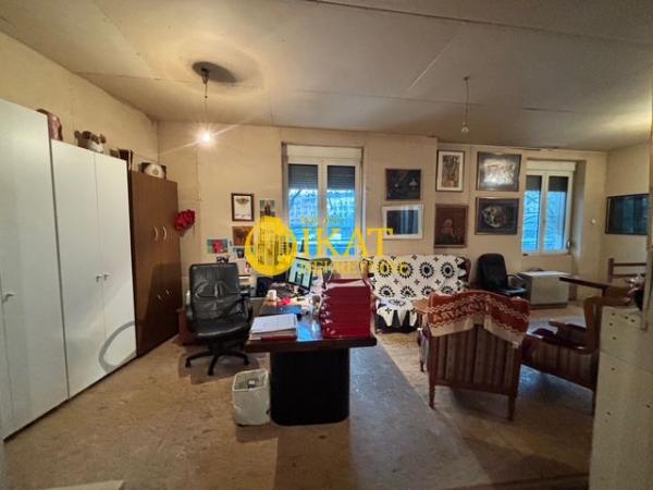 Stan na prodaju u Beogradu, Kalenić pijaca, trosoban, 86m2, cena 328500 evra