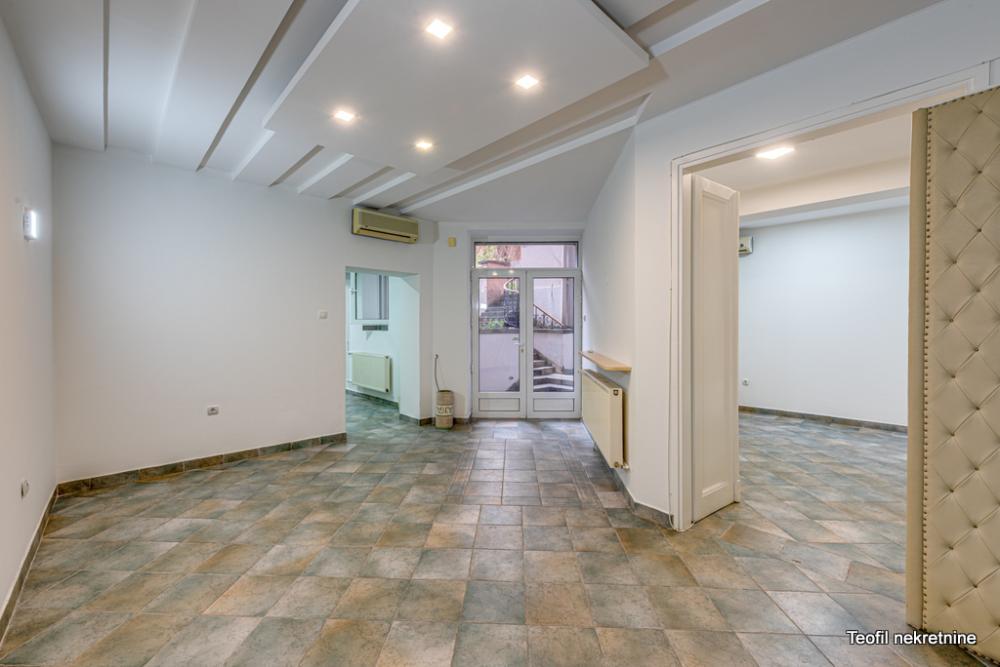 Stan na prodaju u Beogradu, Gornji Dorćol, cetvorosoban, 88m2, cena 275000 evra