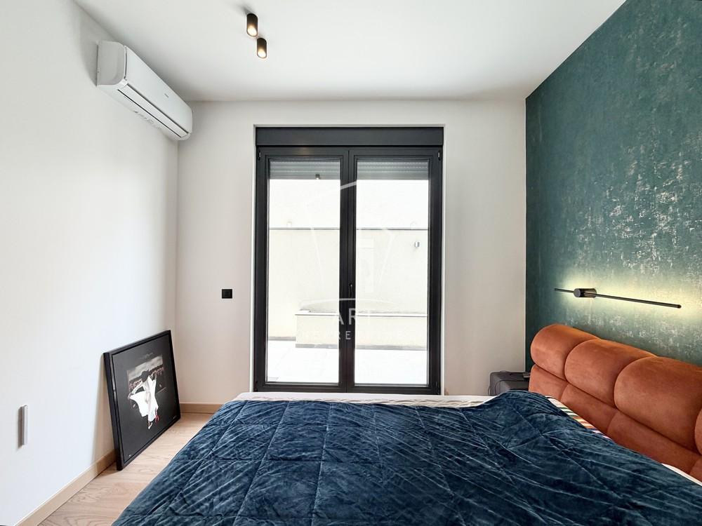 Stan na prodaju u Beogradu, Pašino brdo, trosoban, 54m2, cena 330000 evra