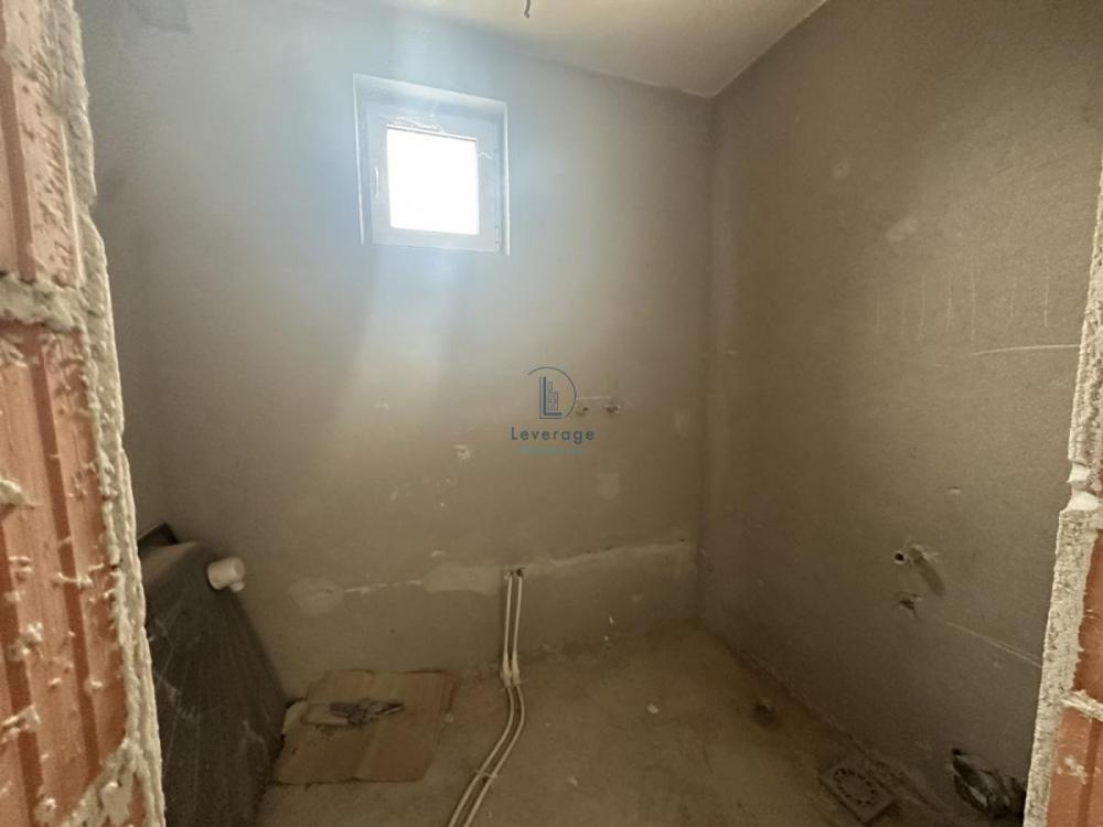 Stan na prodaju u Beogradu, Voždovac, cetvorosoban, 108m2, cena 275000 evra