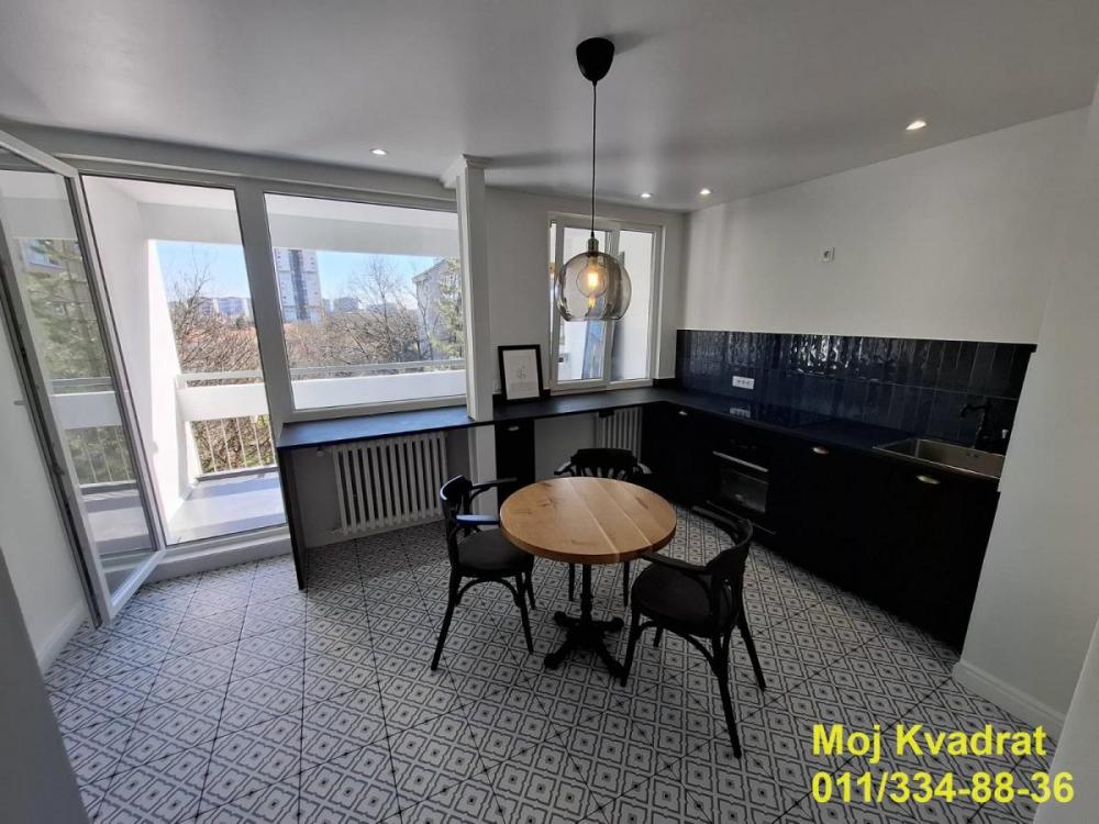 Stan na prodaju u Beogradu, Meandri, dvosoban, 68m2, cena 199900 evra