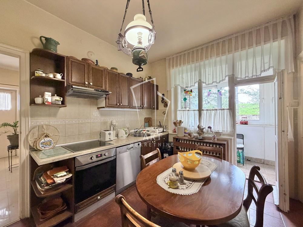 Stan na prodaju u Beogradu, Dedinje, 214m2, cena 1503000 evra