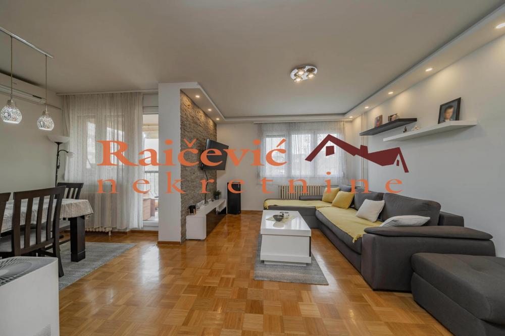 Stan na prodaju u Beogradu, Medaković 3, dvoiposoban, 72m2, cena 209000 evra