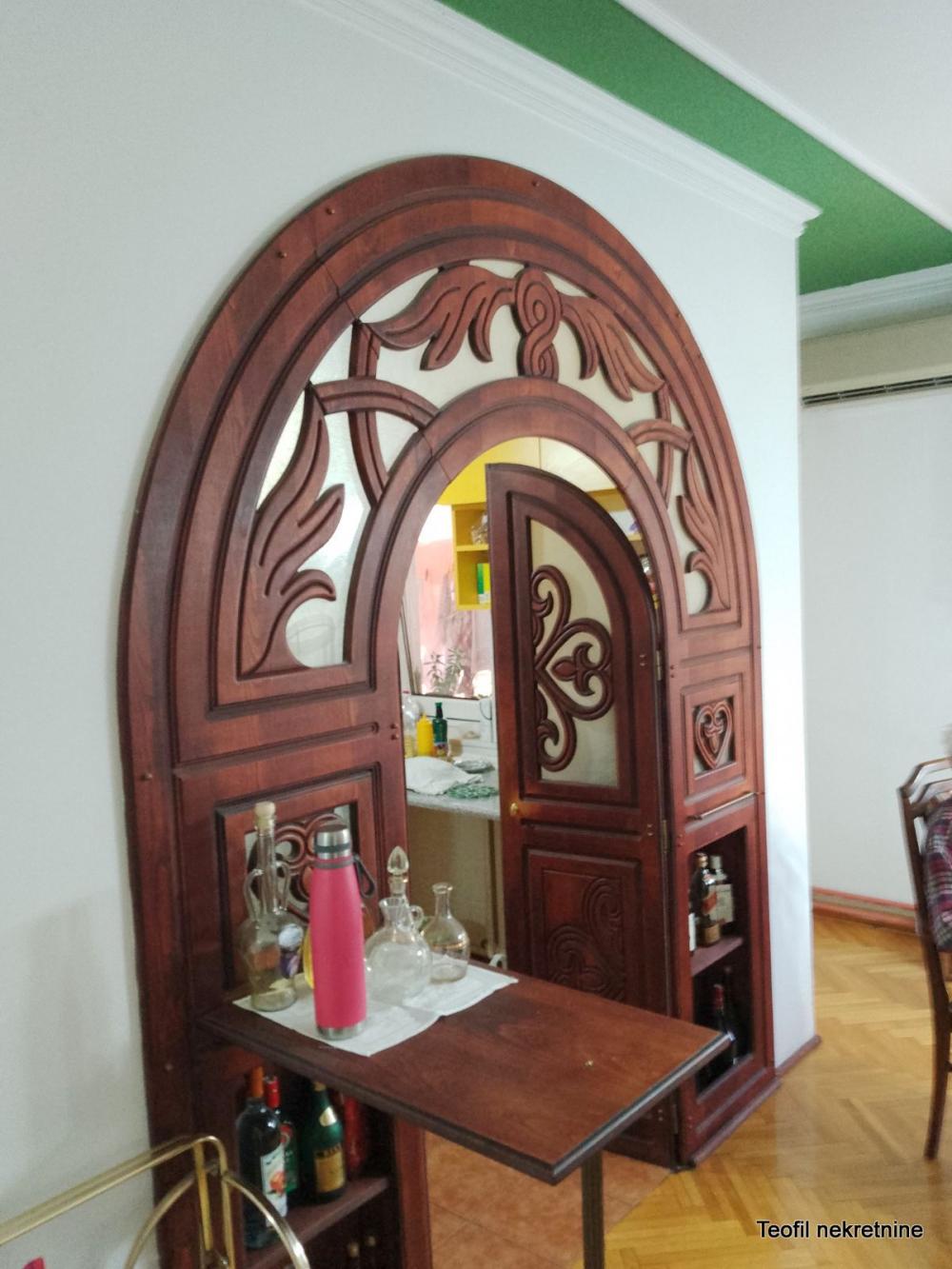 Stan na prodaju u Beogradu, Dedinje, trosoban, 89m2, cena 420000 evra