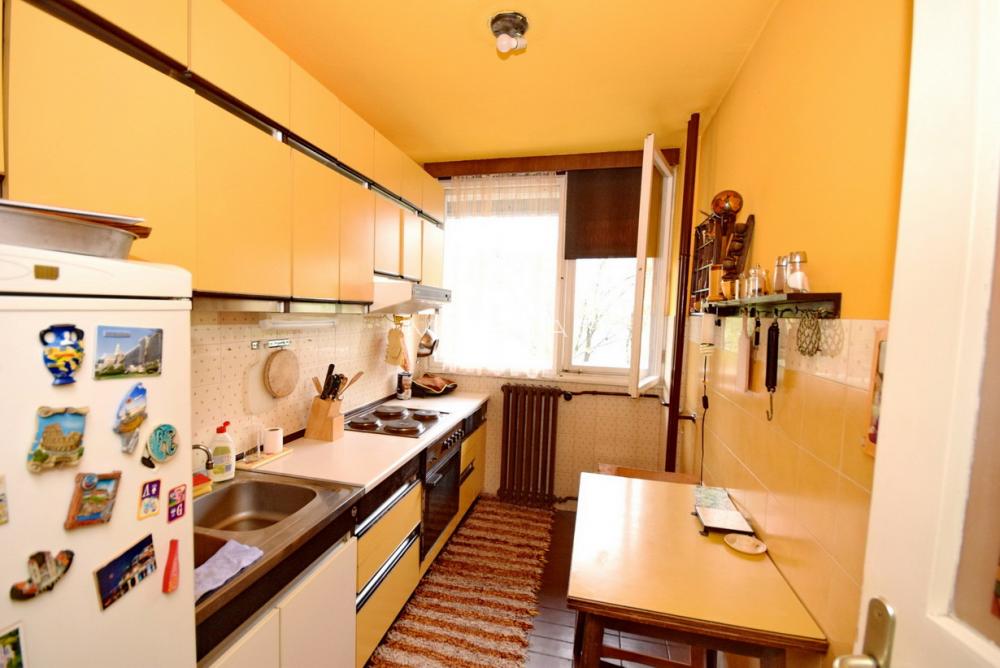 Stan na prodaju u Beogradu, Fontana, trosoban, 77m2, cena 255000 evra