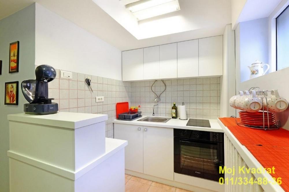 Stan na prodaju u Beogradu, Krunski venac, dvosoban, 50m2, cena 205000 evra