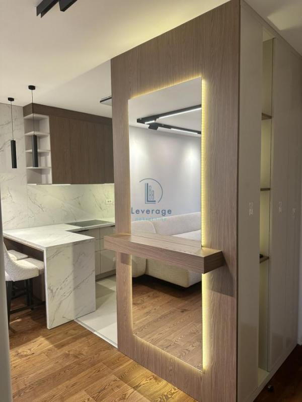 Stan na prodaju u Beogradu, Višnjička banja, dvosoban, 42m2, cena 182000 evra