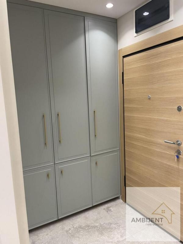 Stan na prodaju u Beogradu, Karaburma, dvoiposoban, 69m2, cena 250000 evra