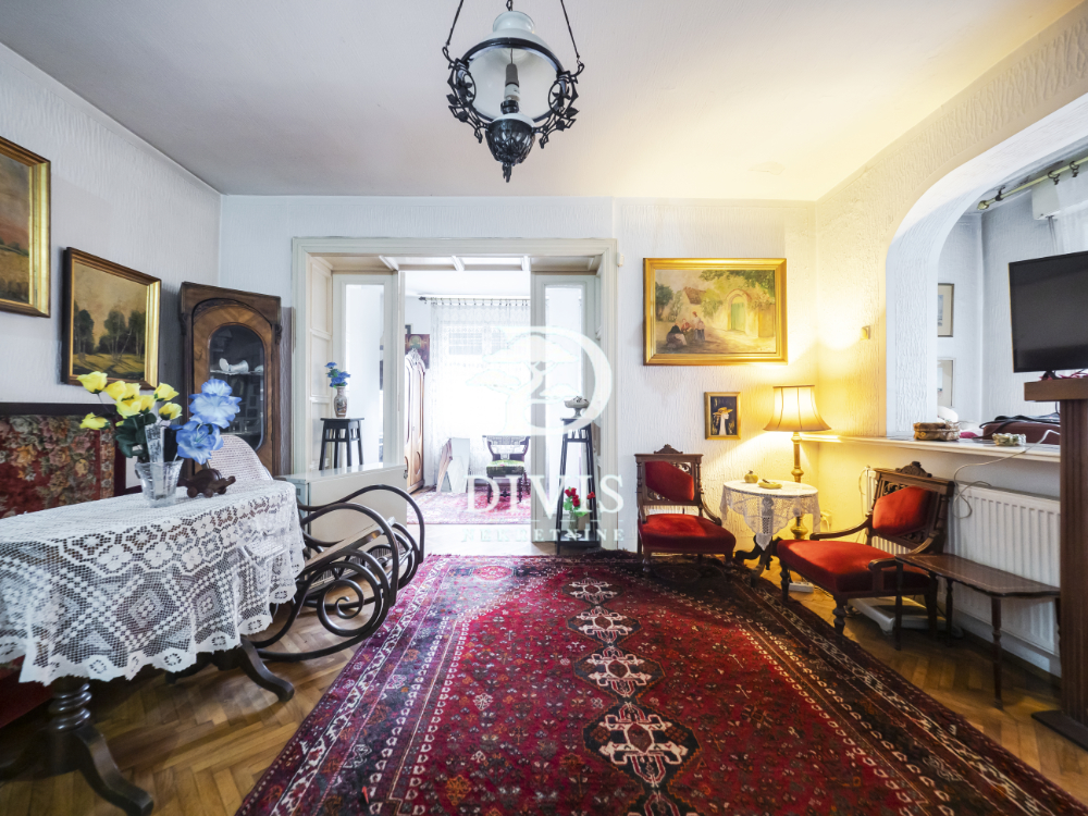 Stan na prodaju u Beogradu, Skadarlija, trosoban, cena 330000 evra