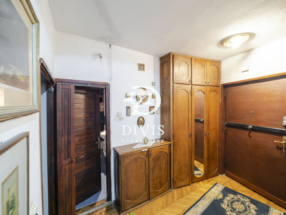 Stan na prodaju u Beogradu, Skadarlija, trosoban, cena 330000 evra