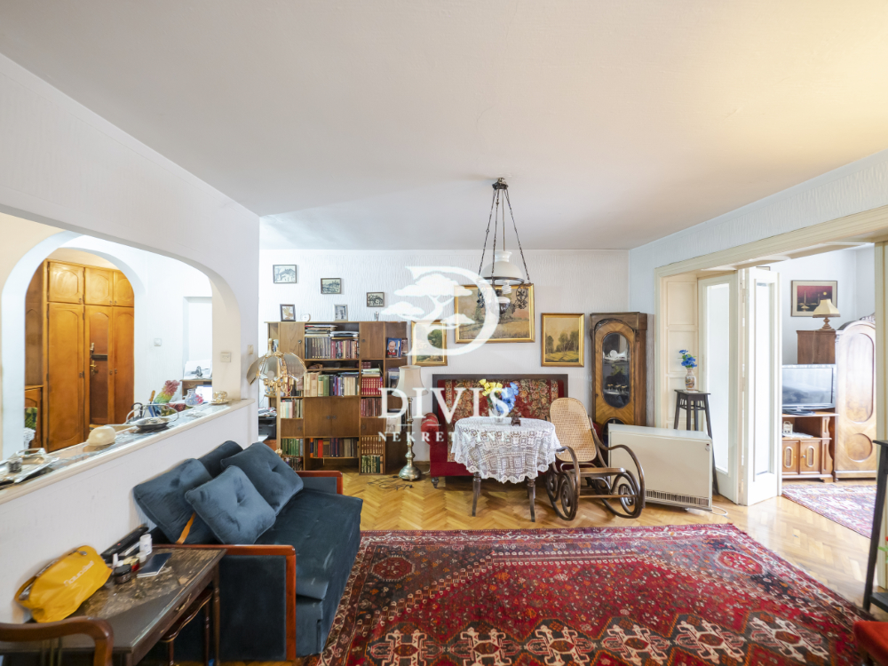 Stan na prodaju u Beogradu, Skadarlija, trosoban, cena 330000 evra