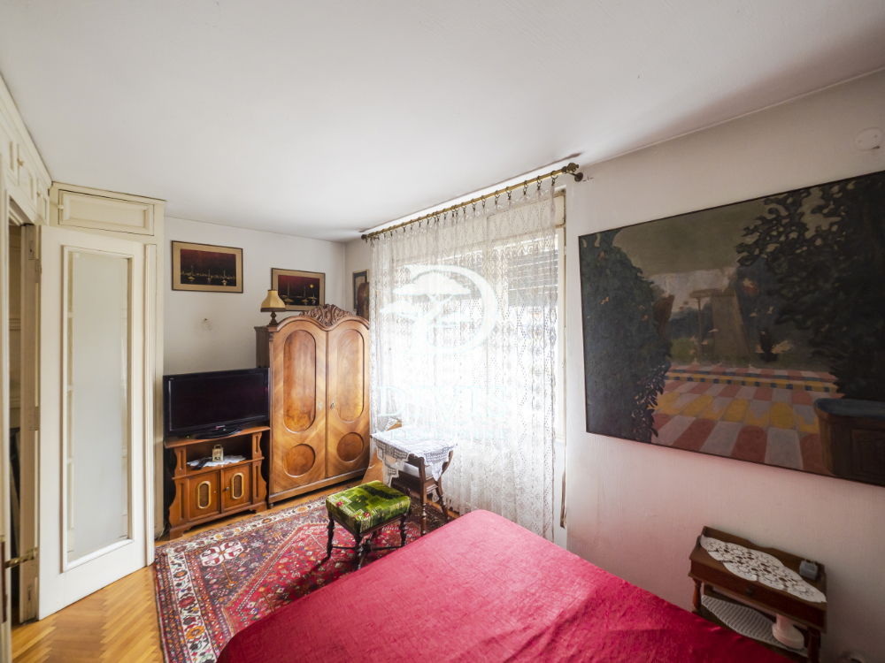 Stan na prodaju u Beogradu, Skadarlija, trosoban, cena 330000 evra