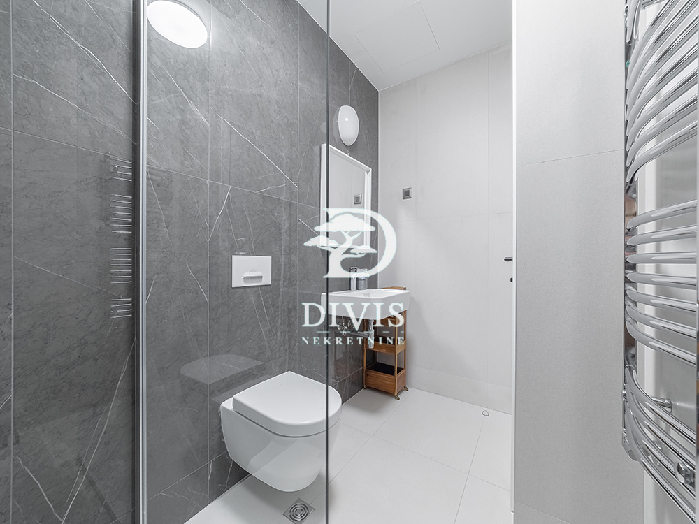 Stan na prodaju u Beogradu, Donji Dorćol, 78m2, cena 370000 evra