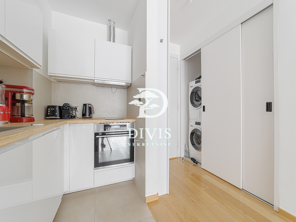 Stan na prodaju u Beogradu, Donji Dorćol, 78m2, cena 370000 evra