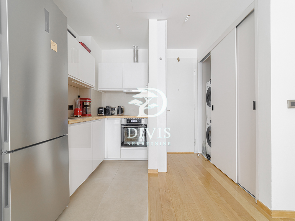 Stan na prodaju u Beogradu, Donji Dorćol, 78m2, cena 370000 evra