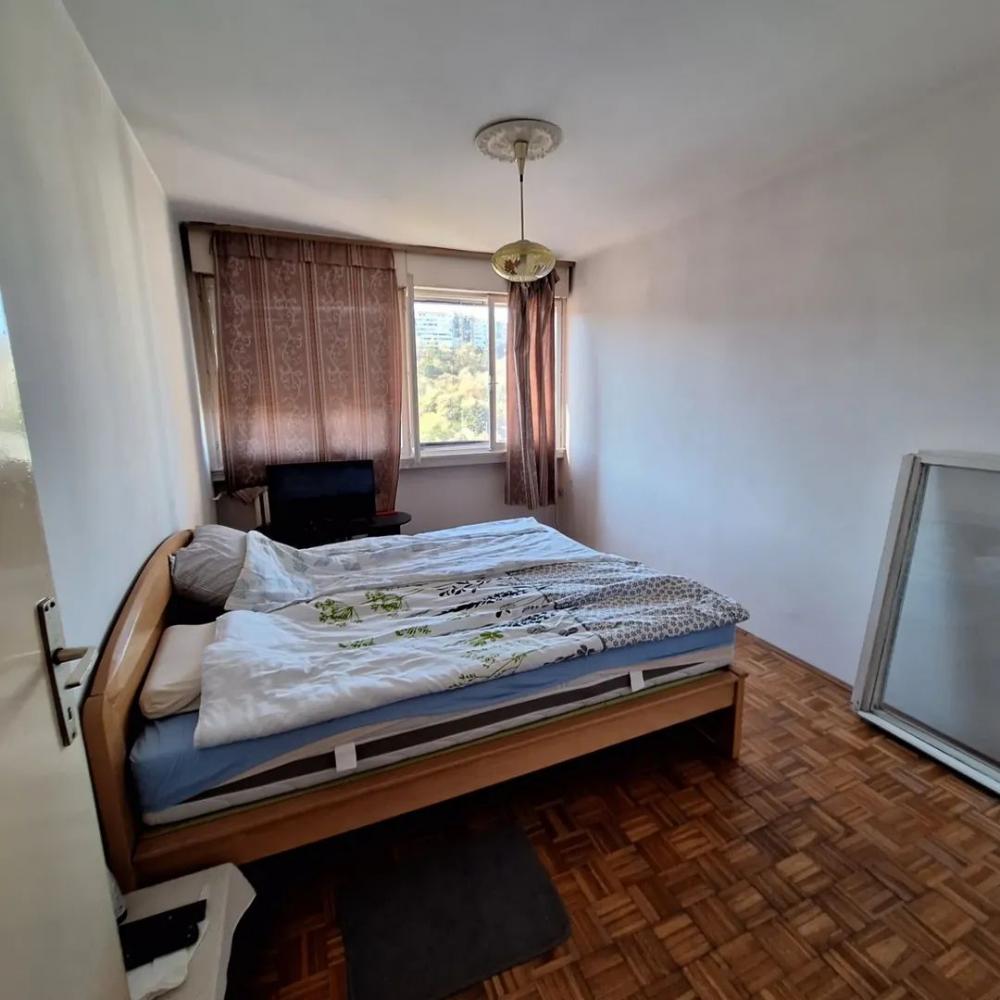 Stan na prodaju u Beogradu, Mirijevo, trosoban, 81m2, cena 190000 evra