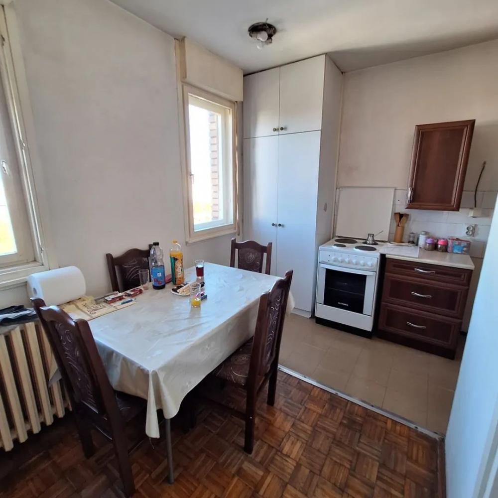 Stan na prodaju u Beogradu, Mirijevo, trosoban, 81m2, cena 190000 evra