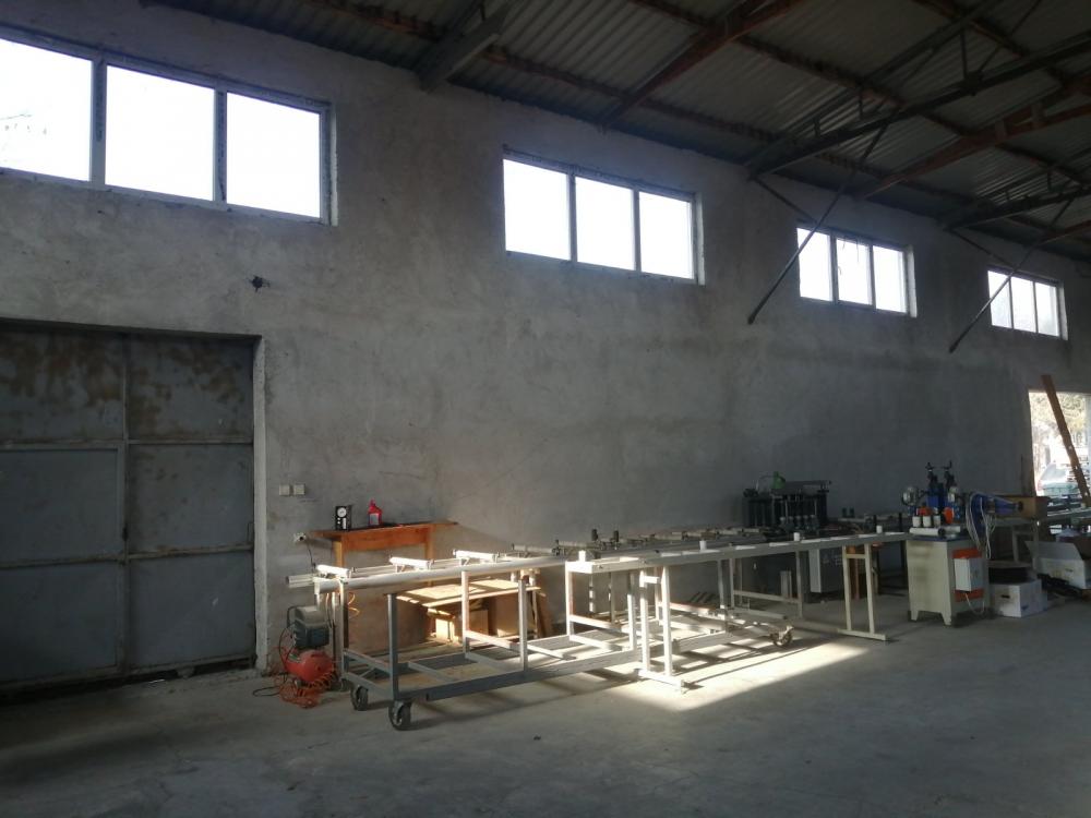 Stan na prodaju u Beogradu, Ledine, 700m2, cena 900000 evra