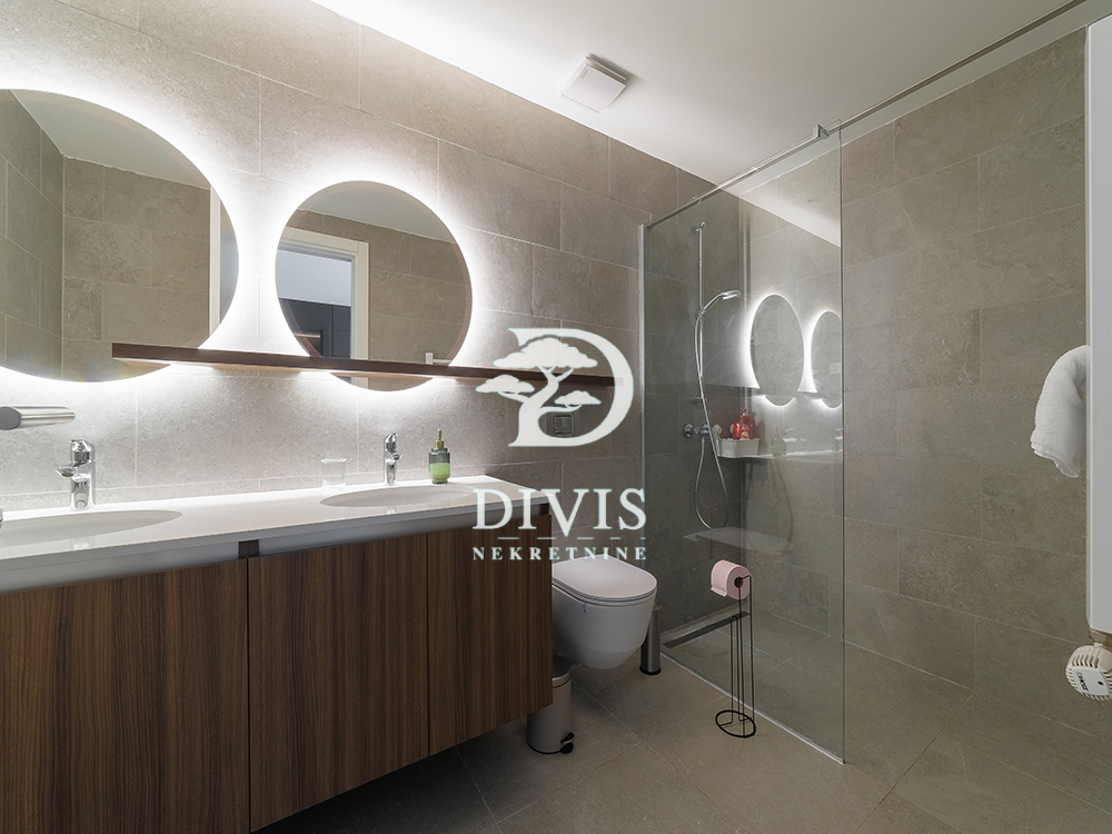 Stan na prodaju u Beogradu, Beograd na vodi, cetvorosoban, 114m2, cena 546700 evra