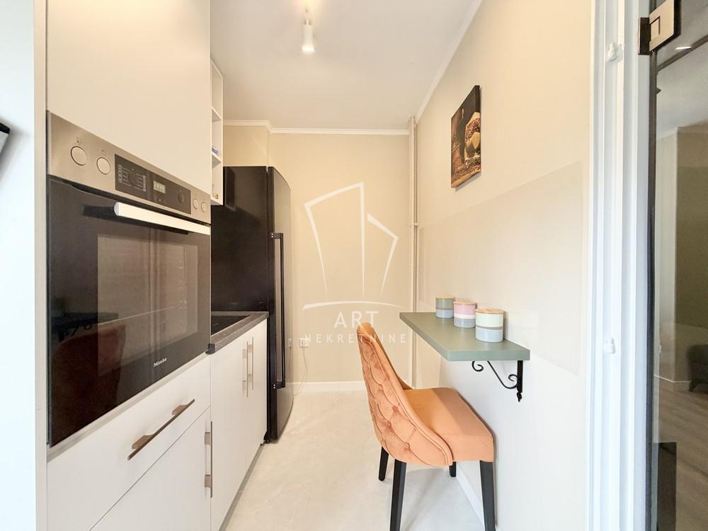 Stan na prodaju u Beogradu, Konjarnik, dvosoban, 47m2, cena 188000 evra