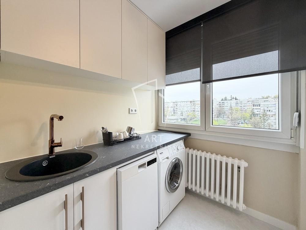 Stan na prodaju u Beogradu, Konjarnik, dvosoban, 47m2, cena 188000 evra