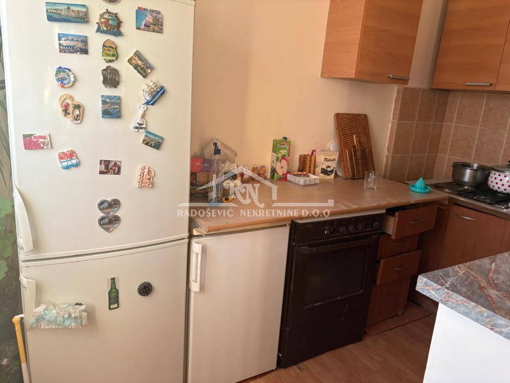 Stan na prodaju u Beogradu, Petlovo brdo, dvosoban, 62m2, cena 115000 evra