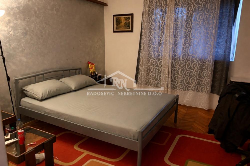 Stan na prodaju u Beogradu, Petlovo brdo, dvosoban, 62m2, cena 115000 evra