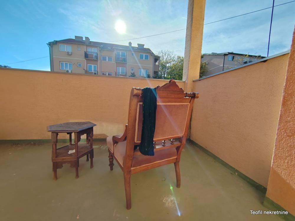 Stan na prodaju u Beogradu, Karaburma, jednosoban, 32m2, cena 83000 evra