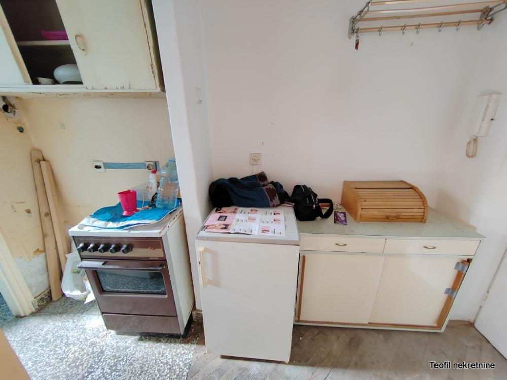 Stan na prodaju u Beogradu, Karaburma, jednosoban, 32m2, cena 83000 evra