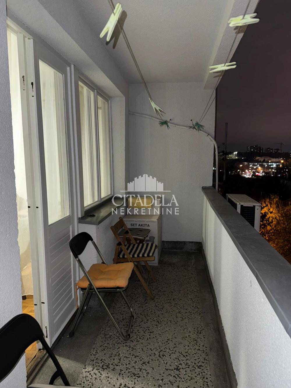 Stan na prodaju u Beogradu, Autokomanda, trosoban, 71m2, cena 270000 evra