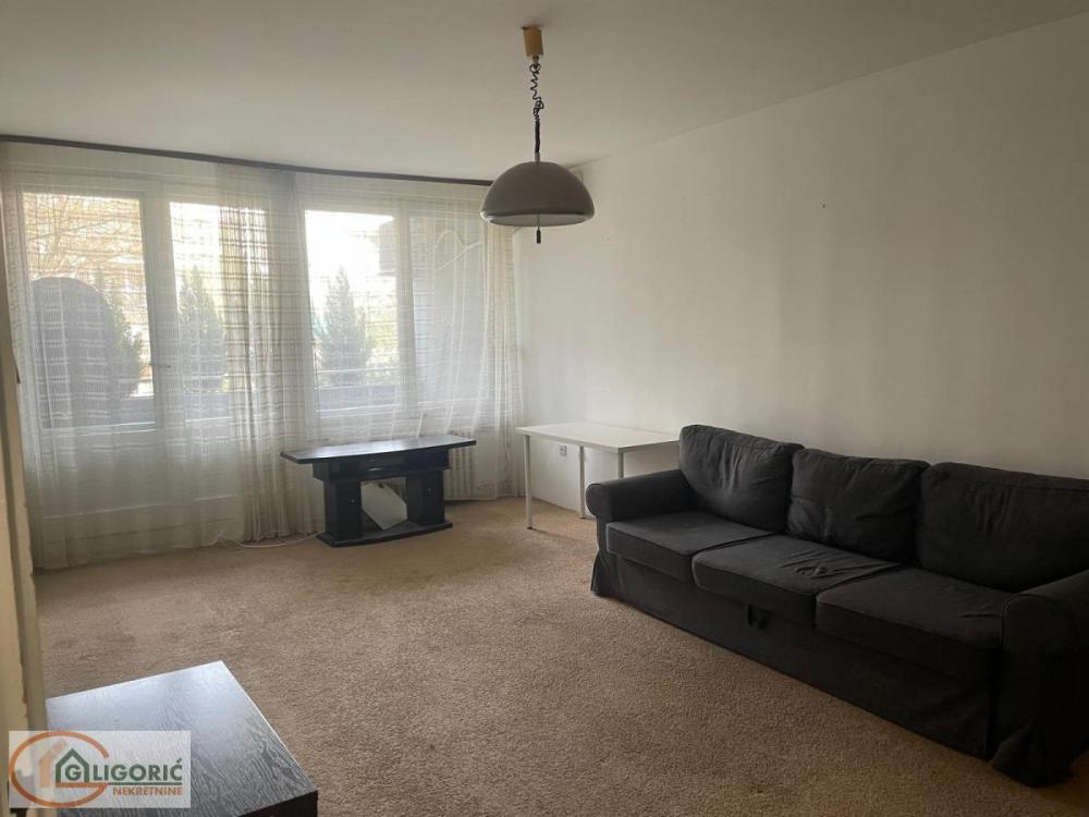 Stan na prodaju u Beogradu, Novi Beograd blok 45 (TC Enjub), trosoban, 94m2, cena 340000 evra