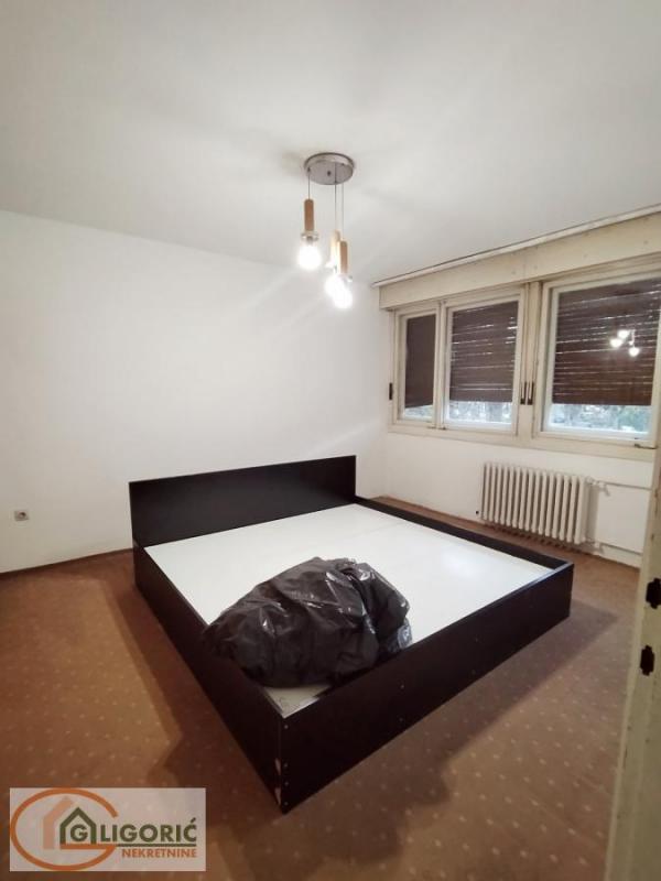 Stan na prodaju u Beogradu, Novi Beograd blok 45 (TC Enjub), trosoban, 94m2, cena 340000 evra